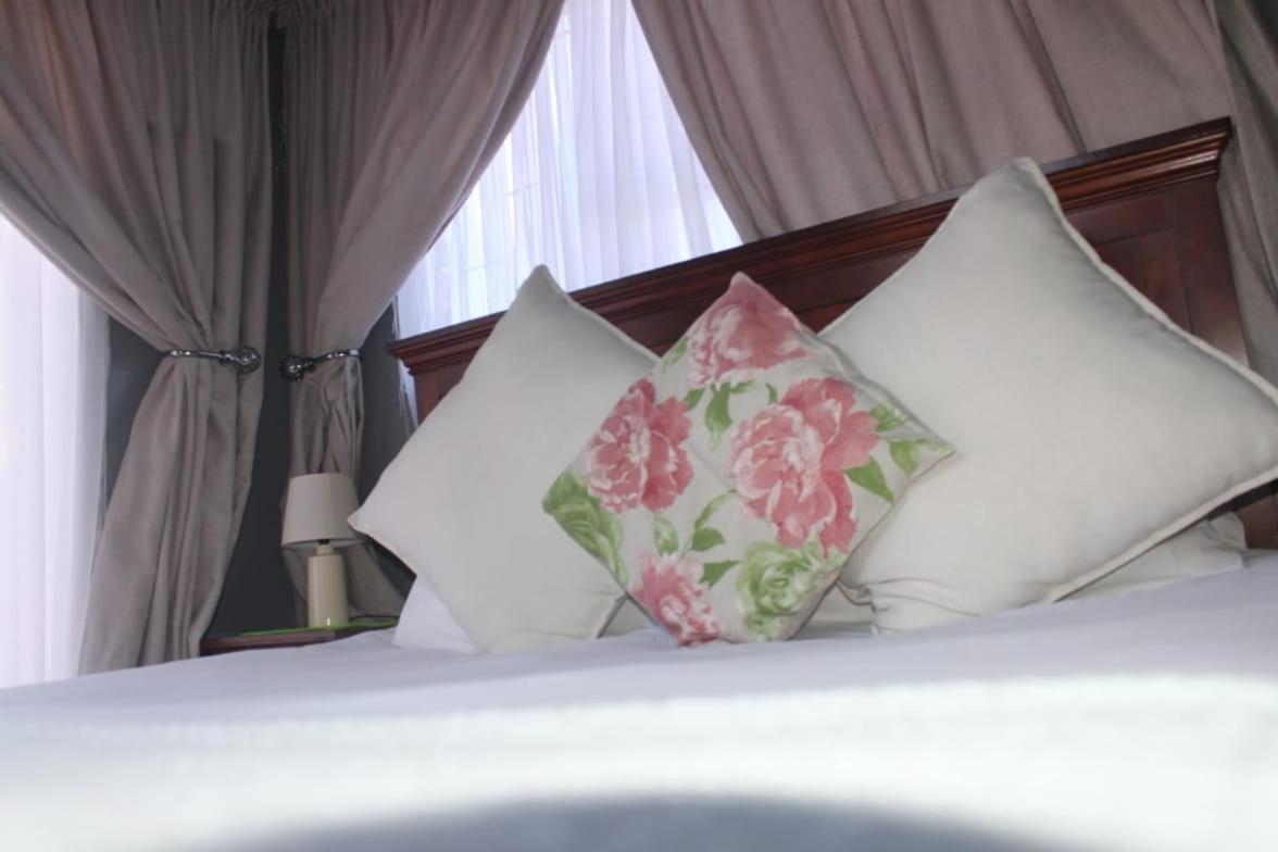Lapaleholo Guesthouse Phuthaditjhaba Extérieur photo